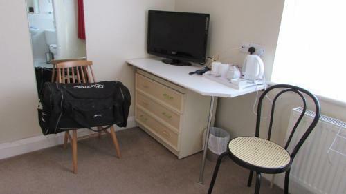 Hostal Rhondda Bed And Breakfast