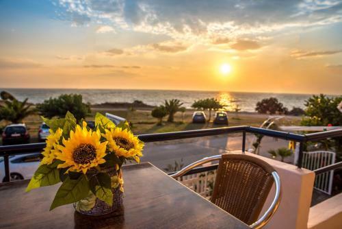 Faros Apartments