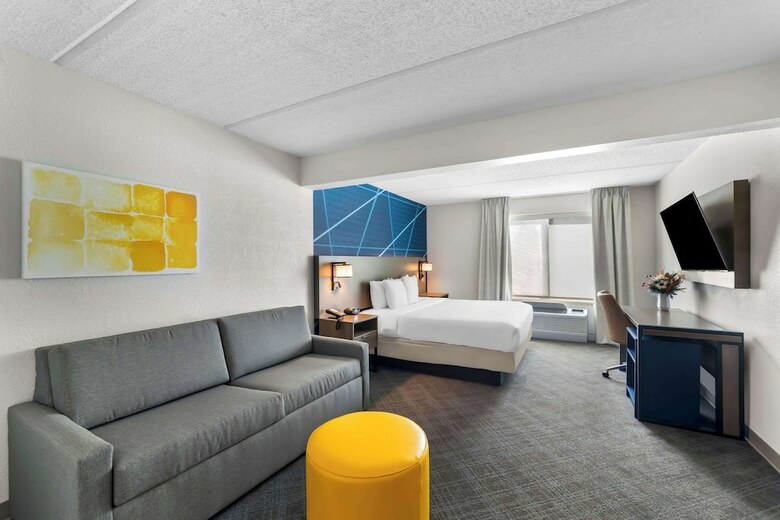 Hotel Comfort Suites Airport - Austin