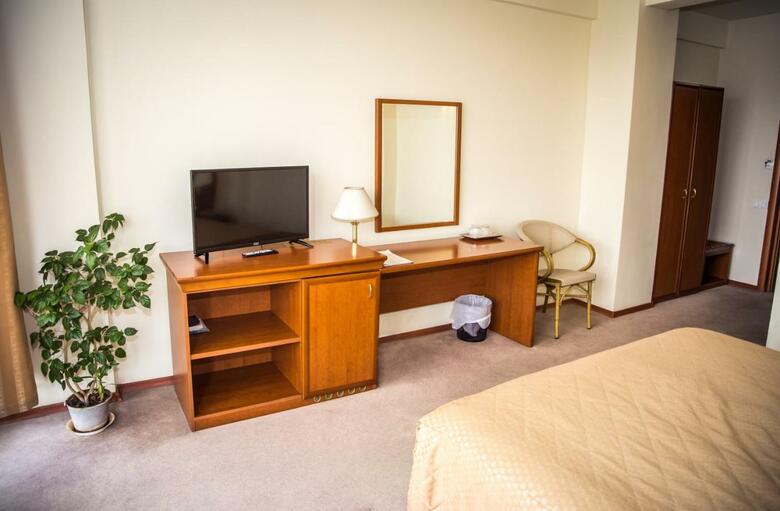 Seven Hotel