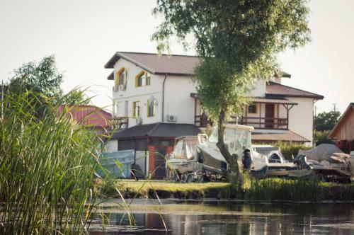 Hostal Pensiunea Califar