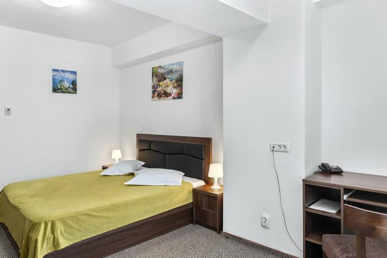 Lina Hotel