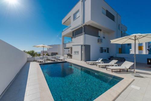 Apartamento Medima, Luxury Ap. With Private Pool