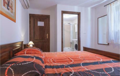 Four-bedroom Holiday Home In Orihi