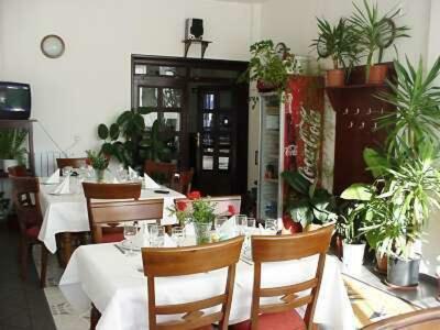 Hostal Pensiunea Tranzit