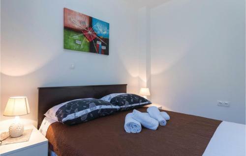 One-bedroom Apartment Klek With Sea View 02