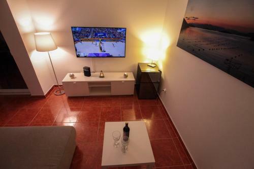 Apartment Empire