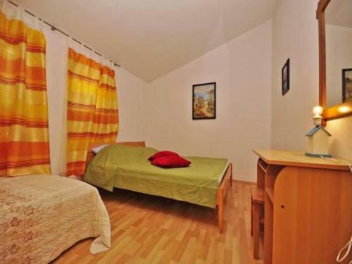 Apartments With A Parking Space Fazana - 13742