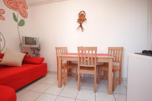 Apartments With A Parking Space Fazana - 7230
