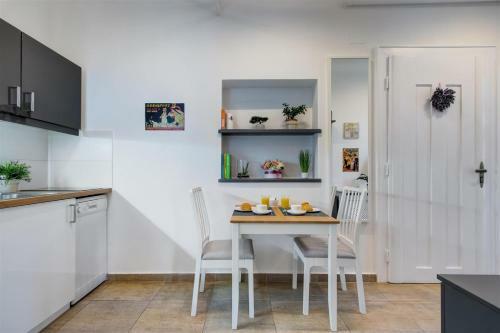 Apartamento Premium Studio Szervita Square