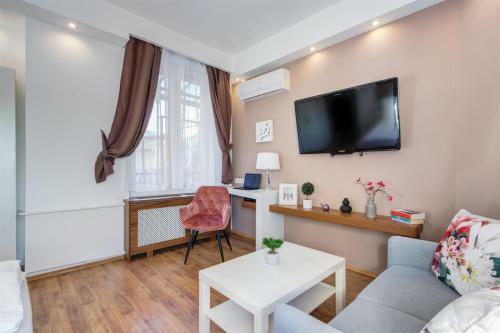 Apartamento Premium Studio Szervita Square