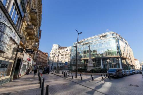 Apartamento Premium Studio Szervita Square