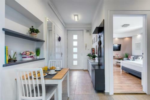 Apartamento Premium Studio Szervita Square