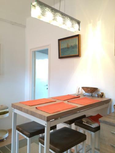 Koren Family Apartment