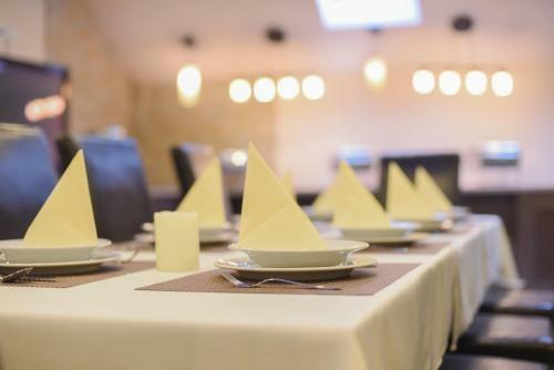Hotel O�zis Wellness Panzio