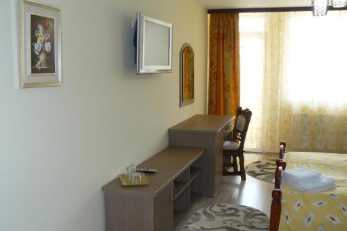 Hostal Pensiunea Cemira Lux