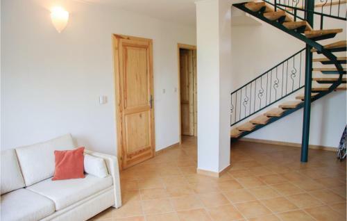 Three-bedroom Holiday Home In Szolad