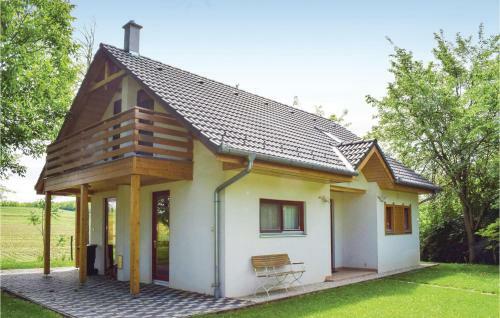Three-bedroom Holiday Home In Szolad