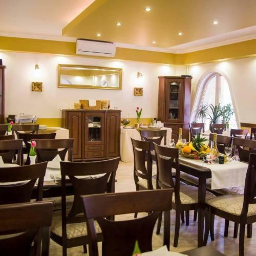 Hostal Ambr�zia Sz�ll�shely �s �tterem