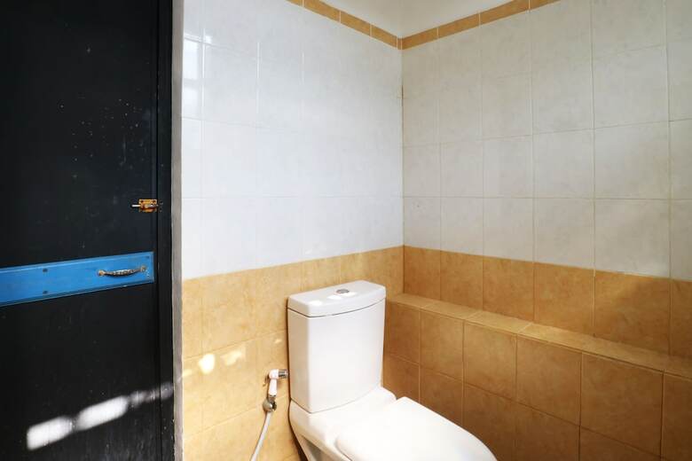 Aries Biru Hotel & Villa
