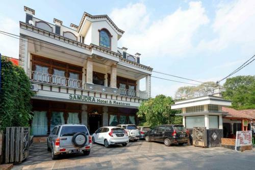 Hotel Reddoorz Plus @ Kartini Beach Jepara