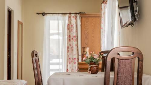Hostal Pensiunea Ana