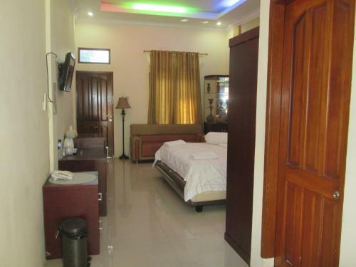 Permata Land Hotel & Resort