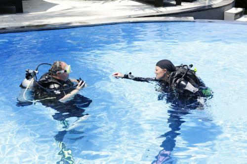 Hotel Teluk Karang Dive & Spa Resort