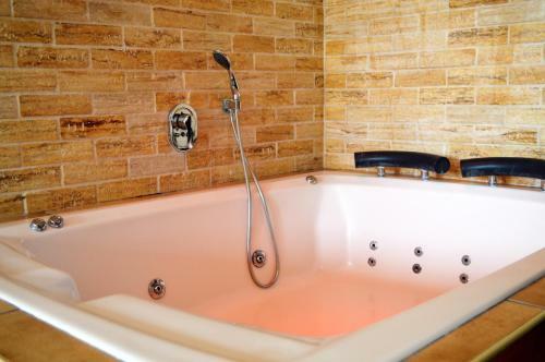 Bed & Breakfast Migdalia Lifestyle Center