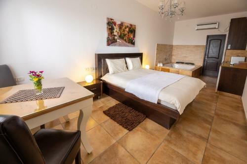 Bed & Breakfast Migdalia Lifestyle Center