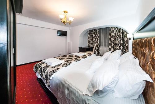 Hotel Blue Night
