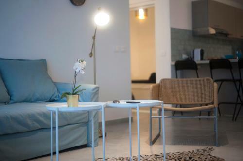 Luxury 2 Bedrooms Apartments Rothschild + Balcony