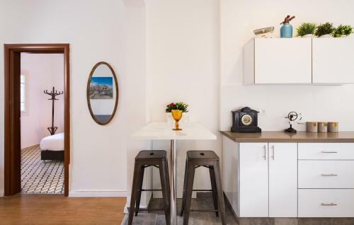 Neve Tzedek Boutique Apartment