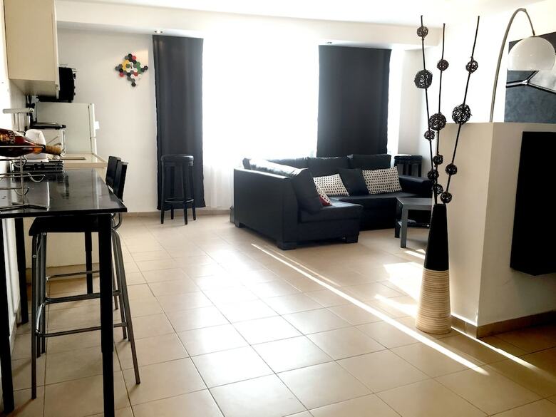 Apartamento Stylish Tel Aviv Central Loft