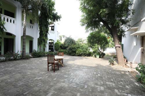 Oyo 19514 Hotel Park Regency