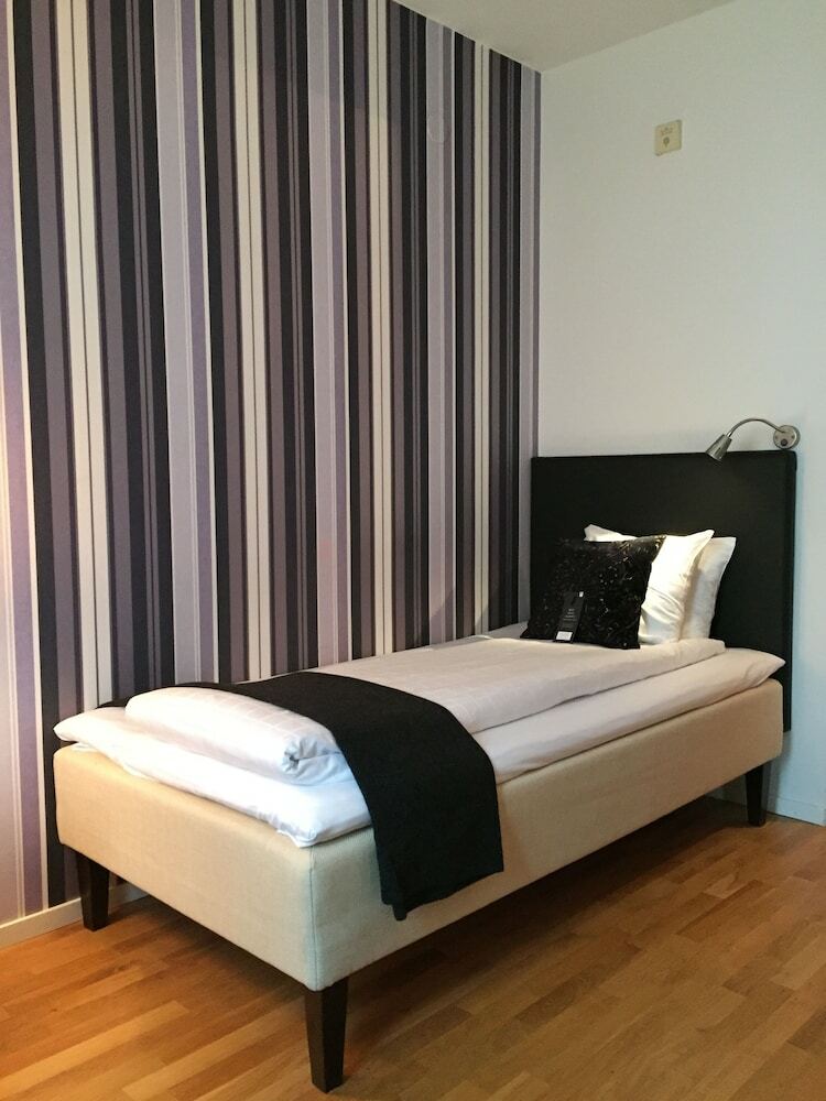 First Hotel Ja
