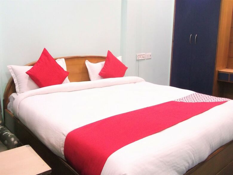 Oyo 8955 Hotel Bobina