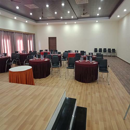 Hotel Manas Lifestyle Resort