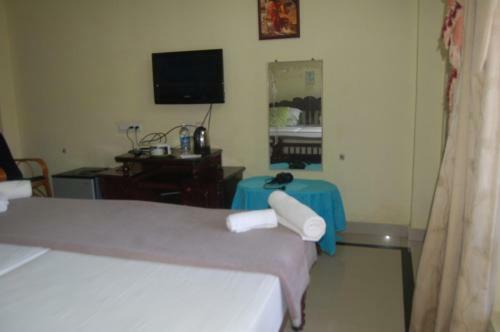 Hotel Mookambika Beach House