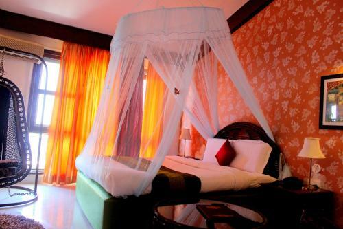Hotel Vasant Palace Mussoorie Mallroad
