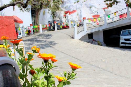 Hotel Vasant Palace Mussoorie Mallroad