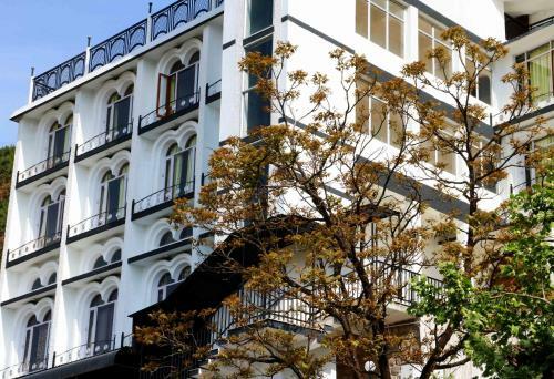 The Three Oaks Boutique Hotel