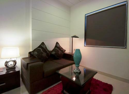 Hotel Transit Igi