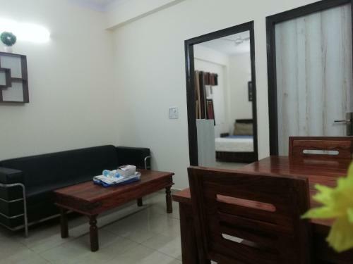 The Raveesh Service Apartment