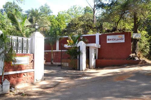 Jaffer Bhai's Brickland Hotel