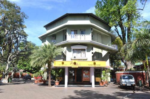 Jaffer Bhai's Brickland Hotel