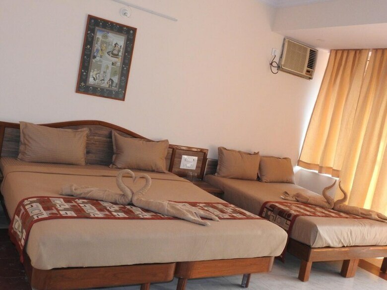 Hotel Goa Highridge Residency