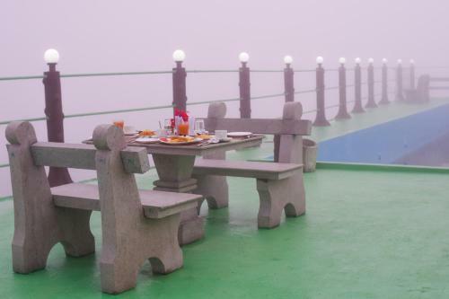 Hotel Misty Hill Resort Thekkady