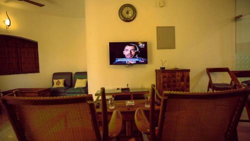 Hostal Beach Bungalow At Pondicherry