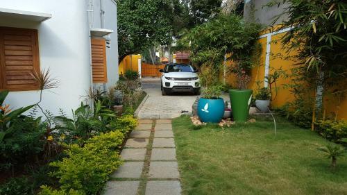 Hostal Beach Bungalow At Pondicherry